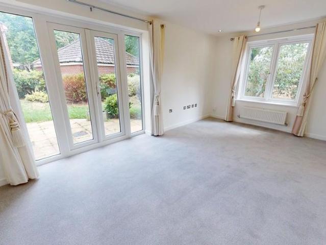 House for rent in Alstone, Golden Valley
