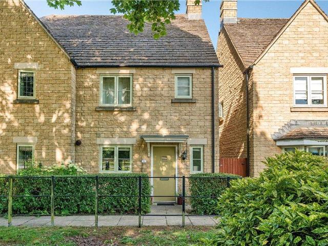 House for rent in Fossebridge, Gloucestershire