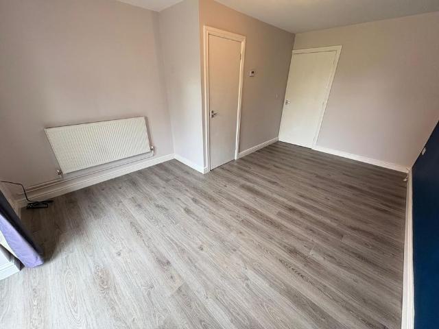 House for rent in Caldermill, East Midlands