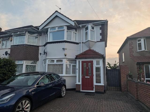 House for rent in Harlington, London Borough of Hillingdon