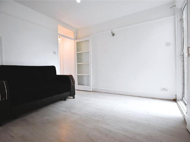 House for rent in London Borough of Croydon, Greater London