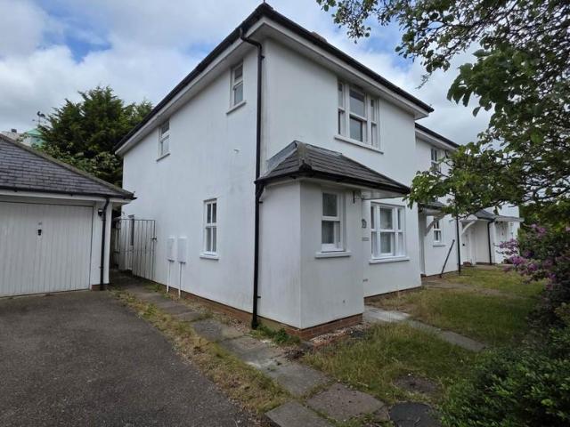 House for rent in East Barnet, Greater London