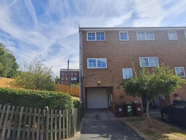 House for rent in Wrenthorpe, West Yorkshire