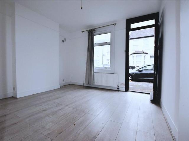 House for rent in London Borough of Croydon, Greater London
