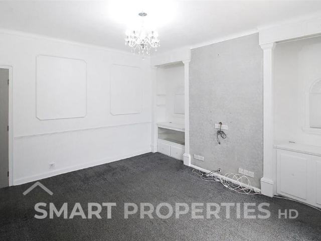 House for rent in Milnsbridge, West Yorkshire