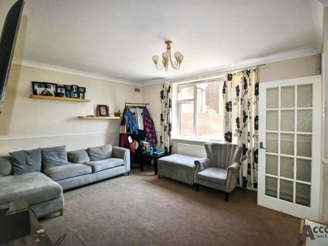 House for rent in Harold Hill, Greater London