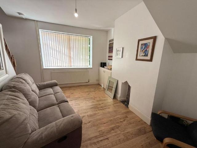 House for rent in Caldermill, East Midlands