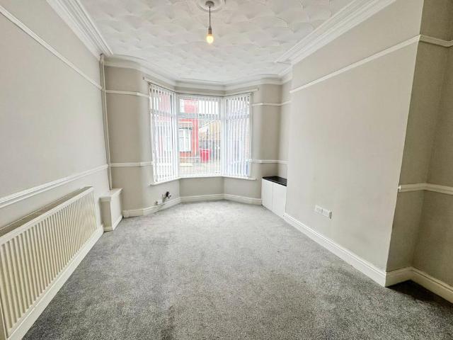 House for rent in Calderstones