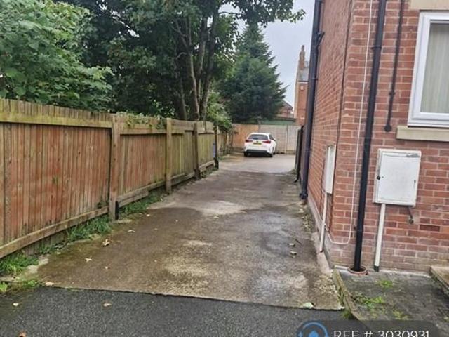 House for rent in Burnedge, Greater Manchester