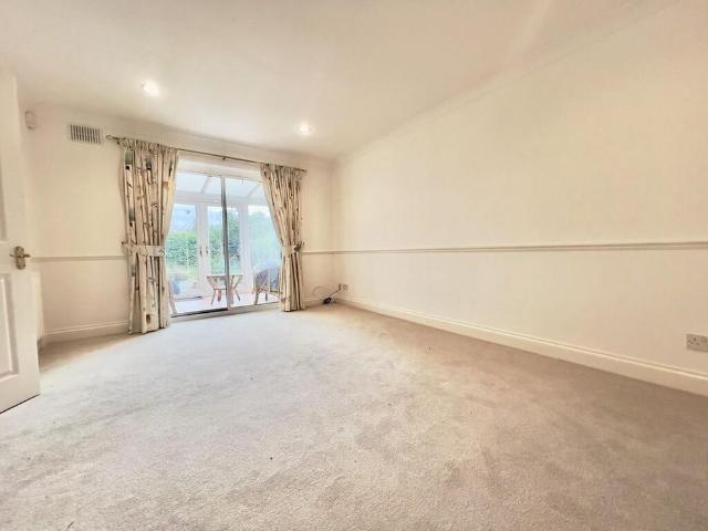House for rent in Watford Rural, Batchworth