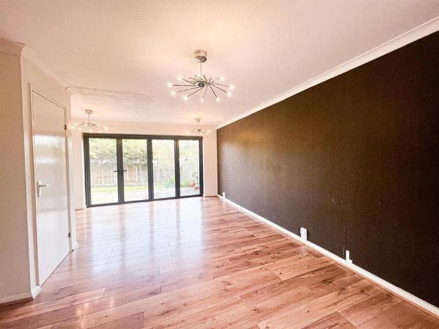 House for rent in Woodford Bridge, Greater London