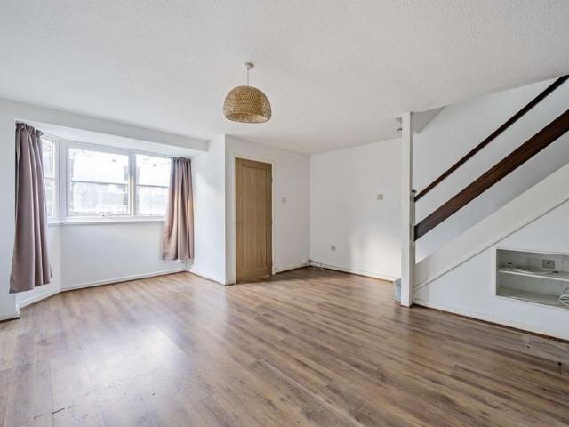 House for rent in Caldecott, Dromore