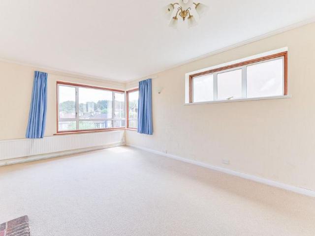 House for rent in London Borough of Croydon, Purley