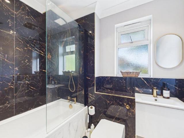 House for rent in Highway, Maidenhead