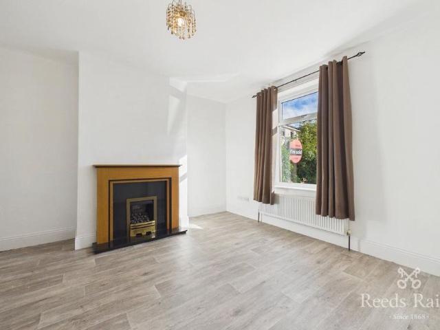 House for rent in Hill Top Estate, Kirklees