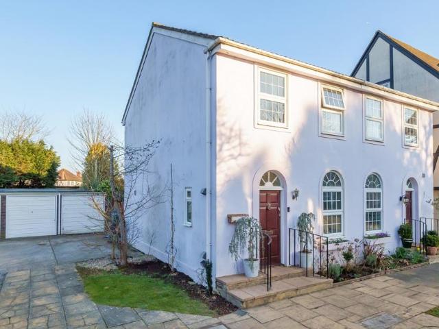 House for rent in Blackhills, Surrey
