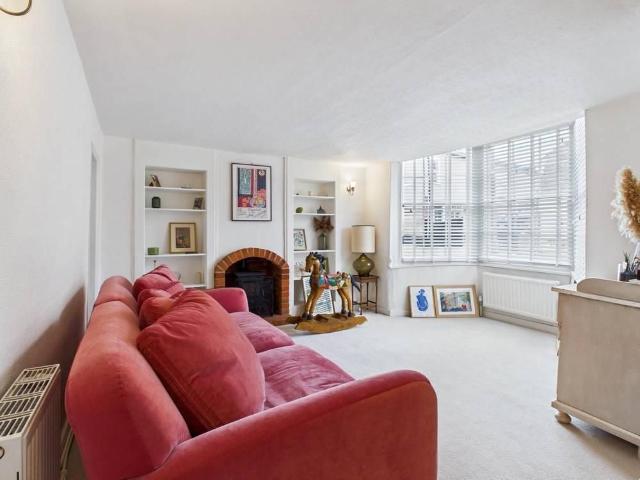 House for rent in Chipping Hill, Essex