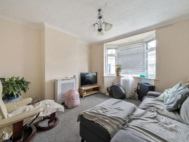House for rent in Fishersgate, West Sussex