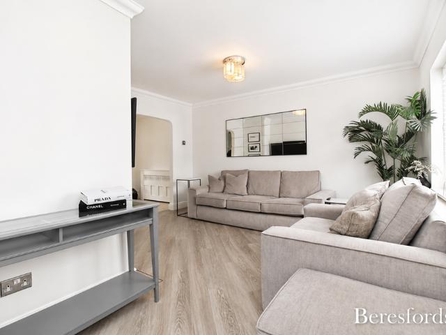 House for rent in Hutton, Navestock Side