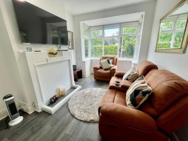 House for rent in Goldthorn Hill, West Midlands