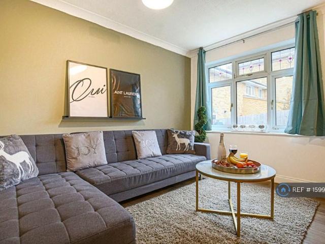 House for rent in Redhouse Park, Newport Pagnell