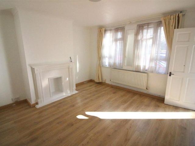 House for rent in Poverest, Greater London