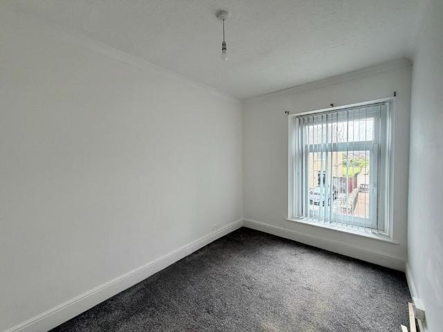 House for rent in Pontarddulais, Wales