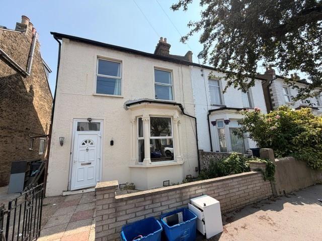 House for rent in London Borough of Croydon, Greater London