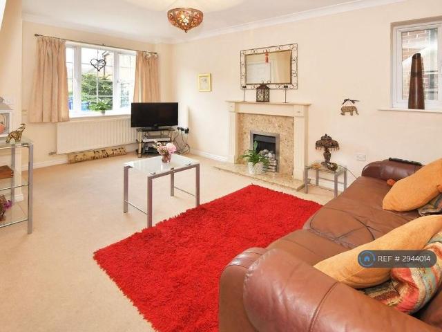 House for rent in Stoke, Stoke-on-Trent