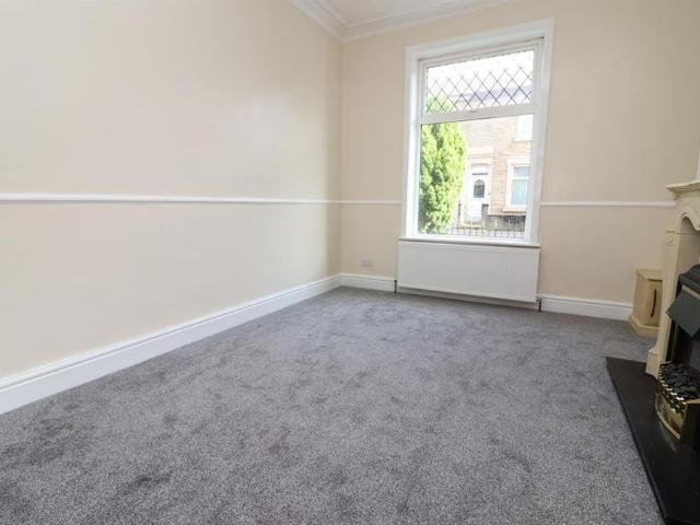 House for rent in Knowle Fold, Darwen
