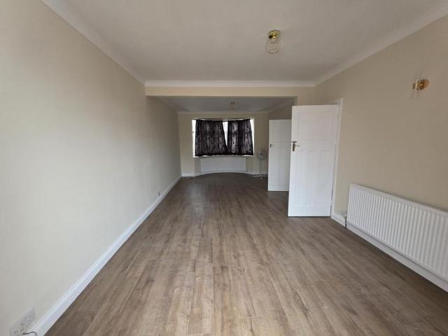 House for rent in London Borough of Ealing, Greater London