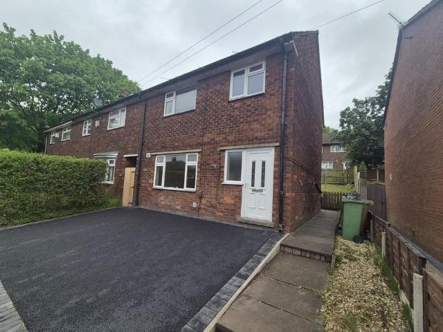 House for rent in Newton Wood, Greenheys
