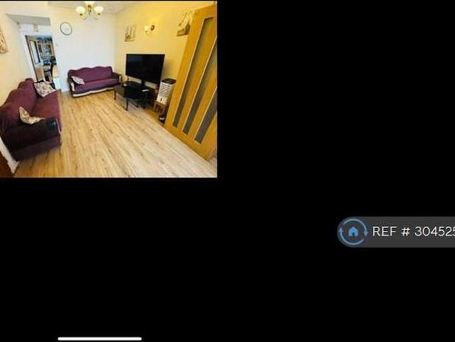 House for rent in London Borough of Ealing, Greater London