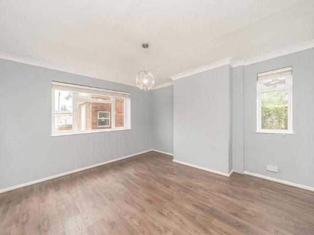 House for rent in London Borough of Hounslow, Hanworth