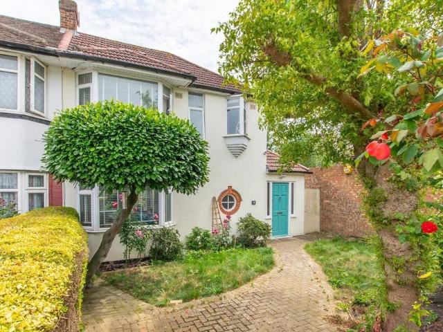 House for rent in Alperton, Greater London