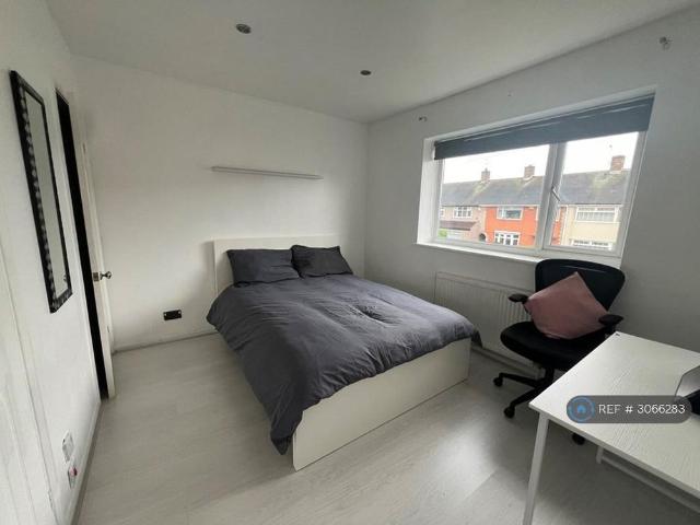 House for rent in Clifton, City of Nottingham