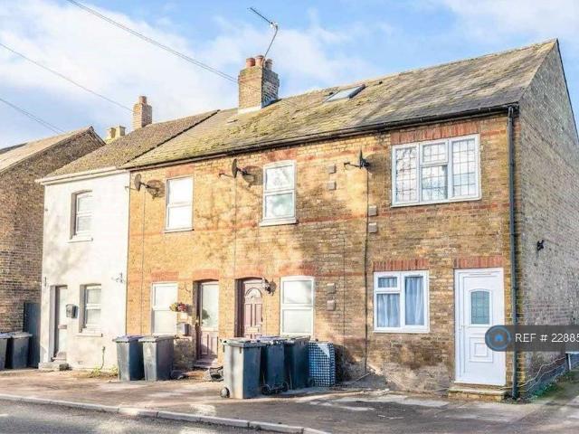 House for rent in Iver, Richings Park