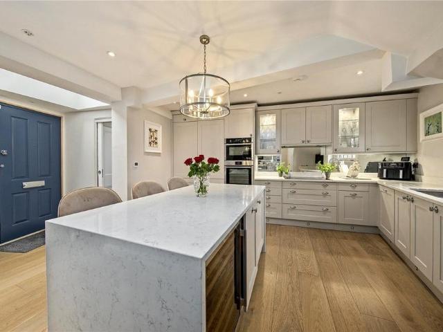 House for rent in Kew, Greater London