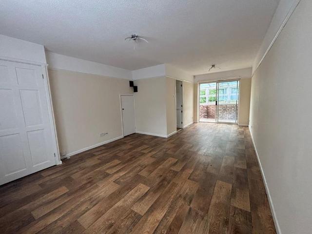 House for rent in Foxhayes, Watergate