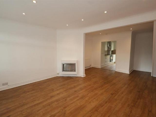 House for rent in Hammerfield, Pouchen End