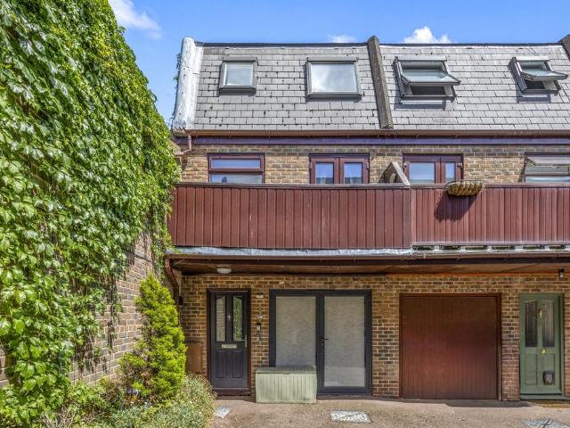 House for rent in Aldrington