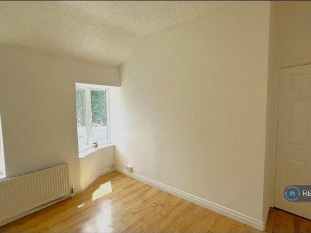 House for rent in Lower Irlam, Salford
