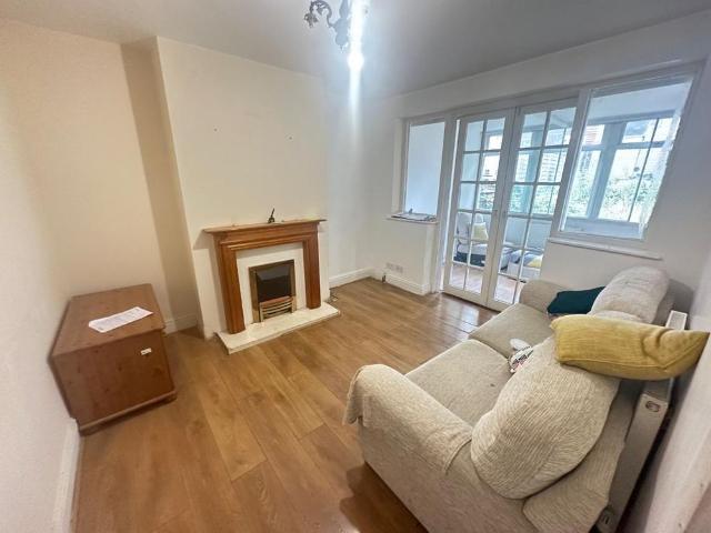House for rent in Spring Park, Luton