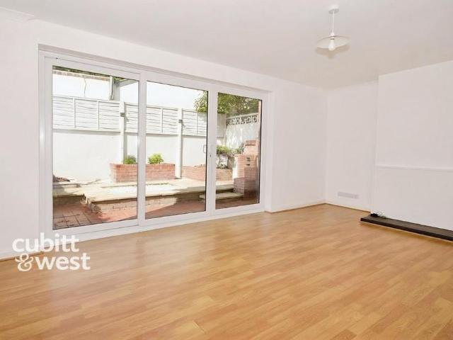 House for rent in Chichester, Littlecote