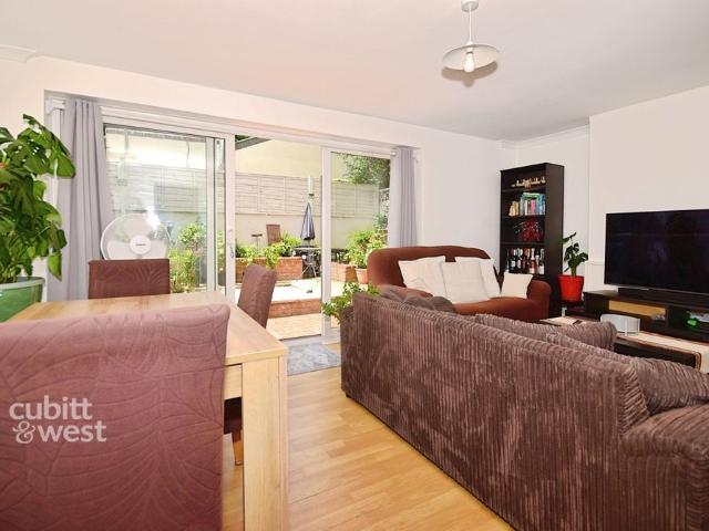 House for rent in Chichester, Littlecote