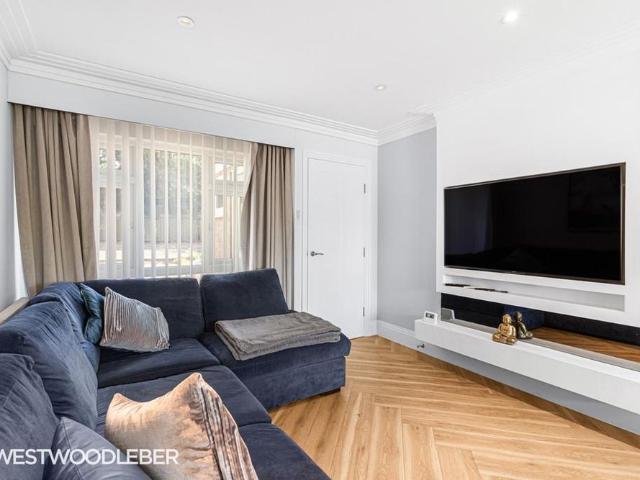 House for rent in Hertford, Colliers End
