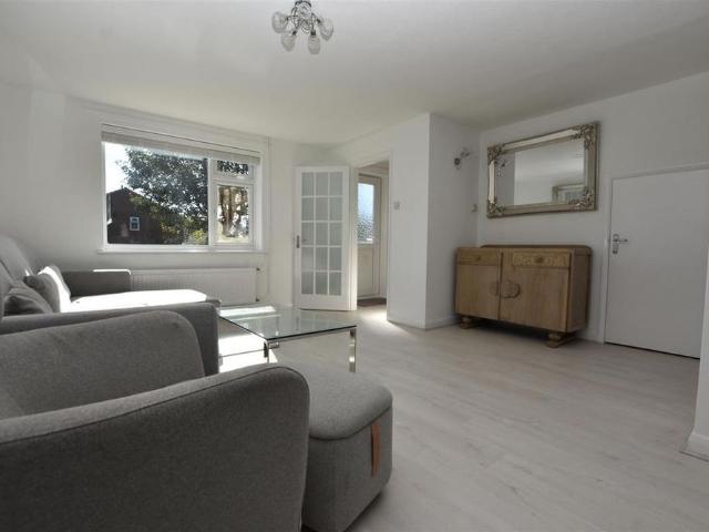 House for rent in Pebsham, Heathlands