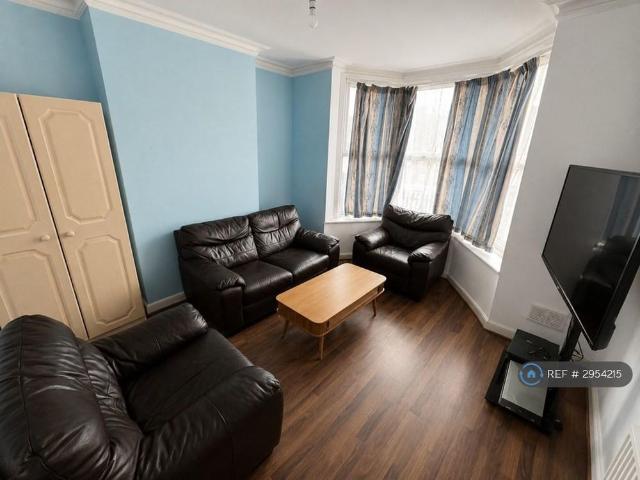 Room for rent in Newtown, Reading