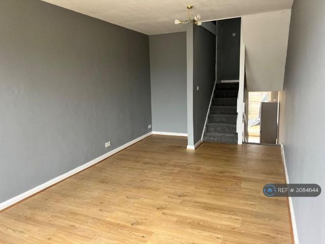 House for rent in Chadwell St Mary, Essex