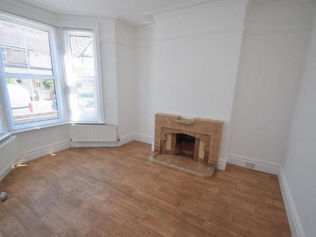 House for rent in Roselands, Eastbourne
